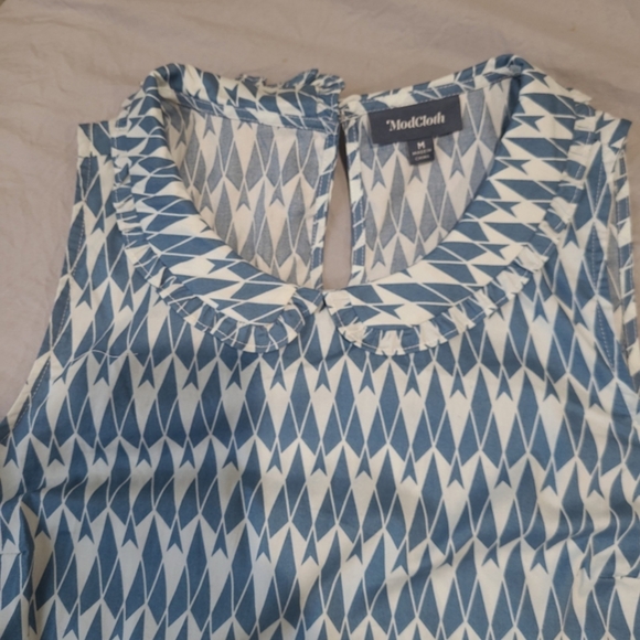 Modcloth Women's SZ M top Peter Pan Collar blue geo design NWOT office casual - Picture 3 of 9